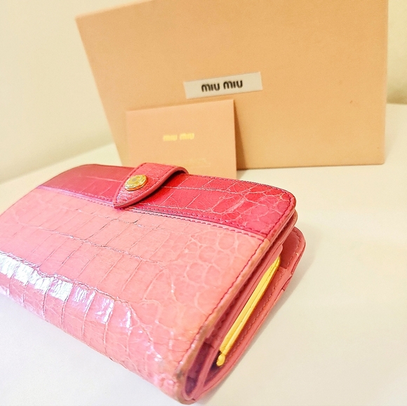 MIU MIU BICOLOR KISSLOCK WALLET - Picture 4 of 8